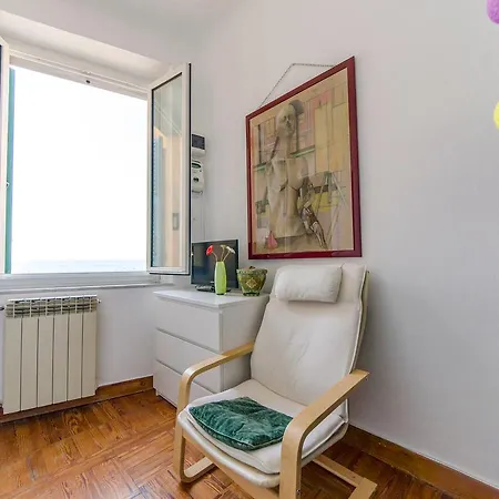 Hintown Felli's House A Nervi